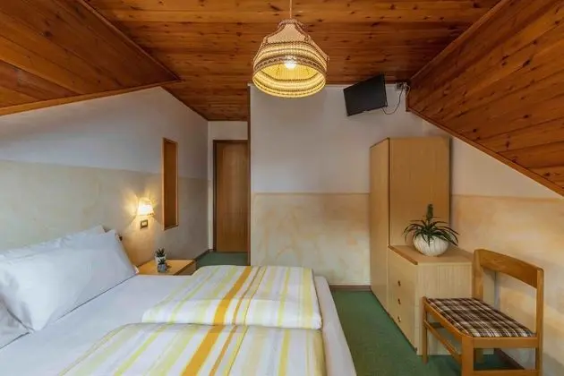 Standard Tek Büyük veya İki Ayrı Yataklı Oda