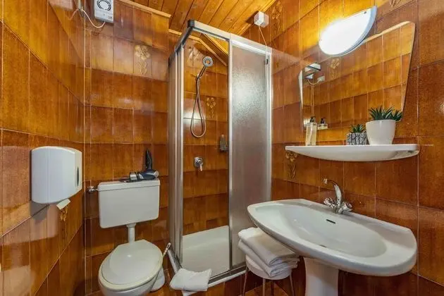 Standard Tek Büyük veya İki Ayrı Yataklı Oda