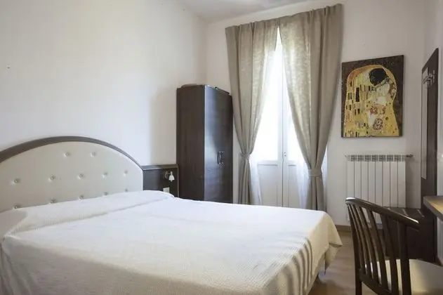 Tek Büyük Yataklı Oda, 1 Yatak Odası