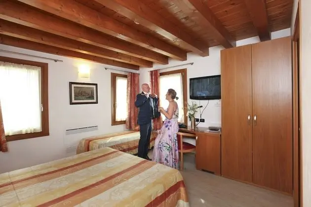 Superior Tek Büyük Yataklı Oda