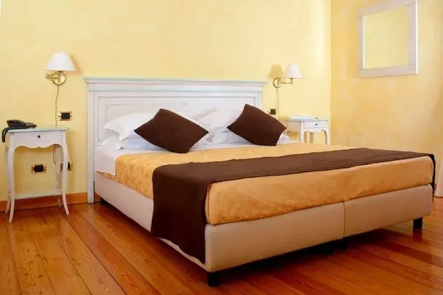 Tek Büyük veya İki Ayrı Yataklı Oda