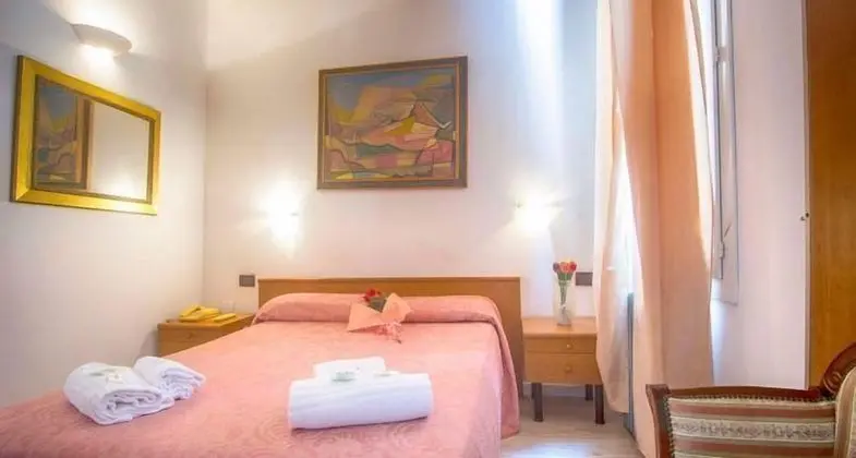 Basic Tek Büyük Yataklı Oda