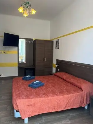 Tek Büyük veya İki Ayrı Yataklı Oda