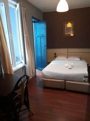 Tek Büyük Yataklı Oda