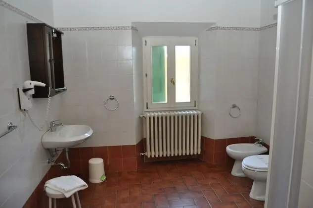 Traditional Tek Büyük veya İki Ayrı Yataklı Oda