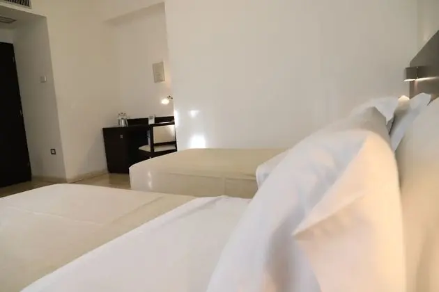 Classic Tek Büyük veya İki Ayrı Yataklı Oda