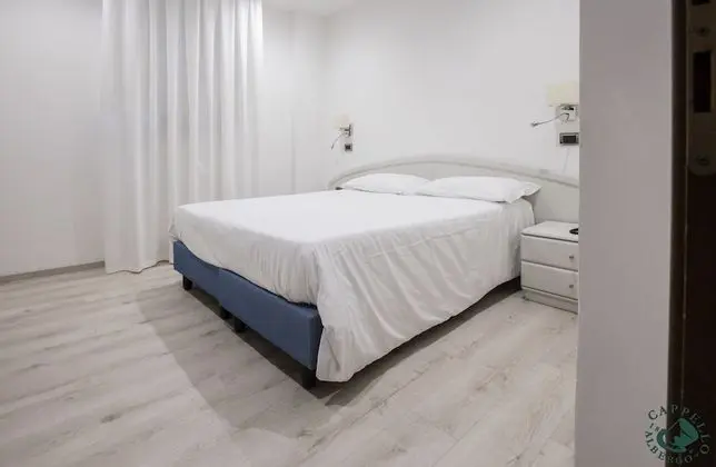 Büyük Yataklı Tek Kişilik Oda