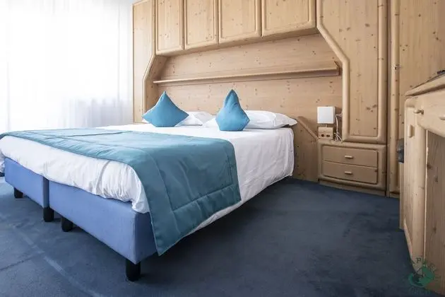 Tek Büyük veya İki Ayrı Yataklı Oda