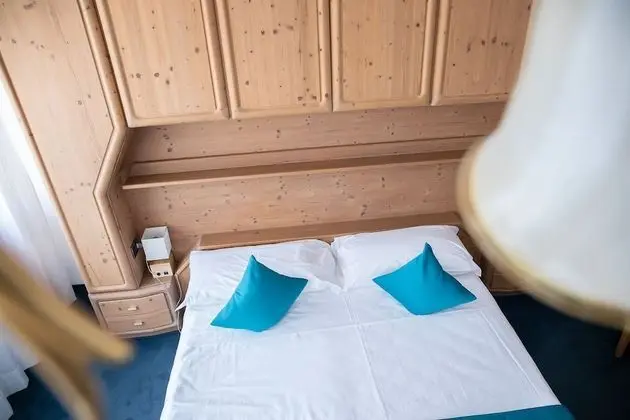 Tek Büyük veya İki Ayrı Yataklı Oda