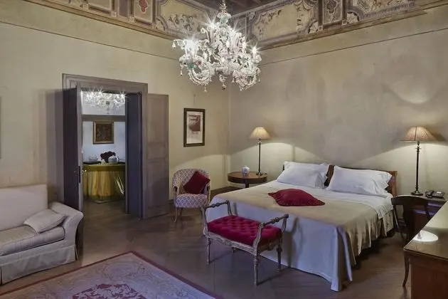 Junior Süit (Affresco)