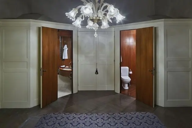 Junior Süit (Affresco)