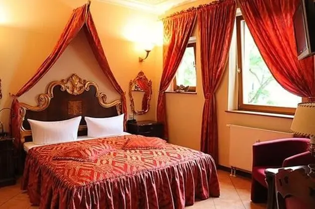 Comfort Tek Büyük Yataklı Oda