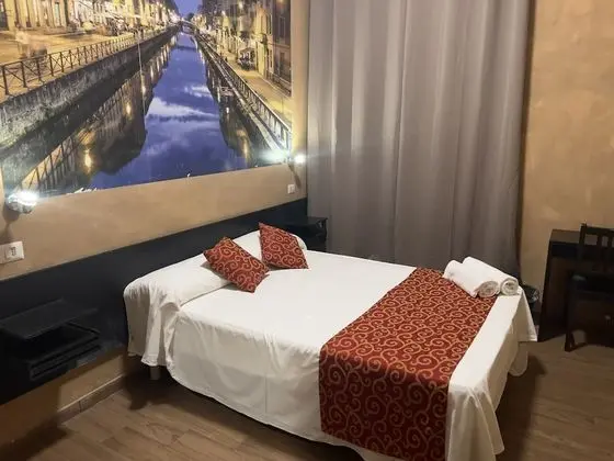 Tek Büyük veya İki Ayrı Yataklı Oda, Ortak Banyo