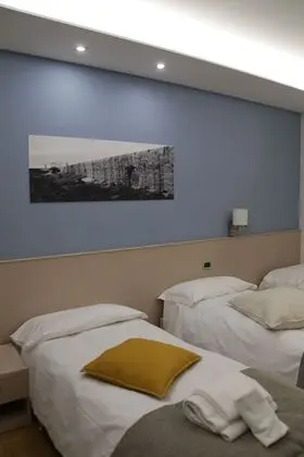 Üç Kişilik Oda