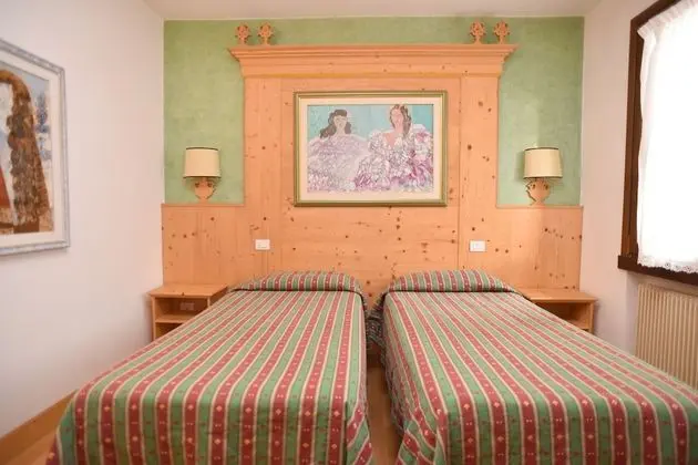 Classic Tek Büyük veya İki Ayrı Yataklı Oda