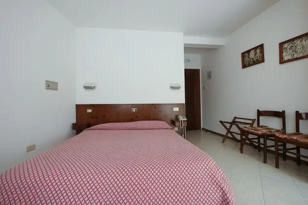 Tek Büyük veya İki Ayrı Yataklı Oda, 1 Büyük (Queen) Boy Yatak, Sigara İçilmez