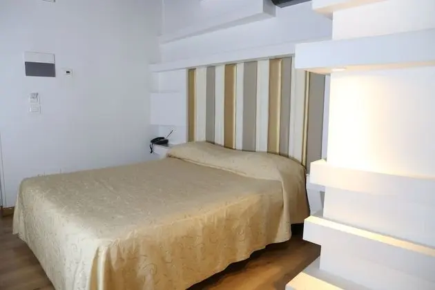 Standard Üç Kişilik Oda