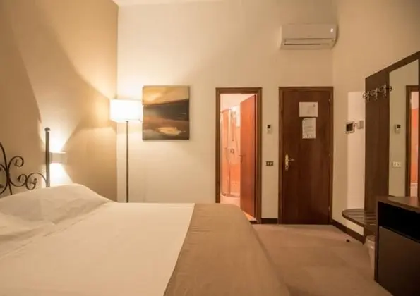 Tek Büyük Yataklı Oda