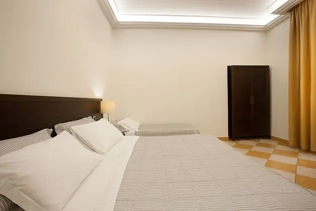 Üç Kişilik Oda
