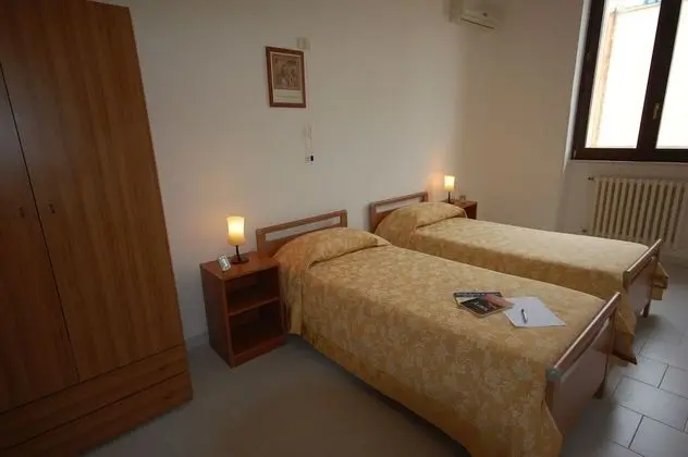 Tek Büyük veya İki Ayrı Yataklı Oda