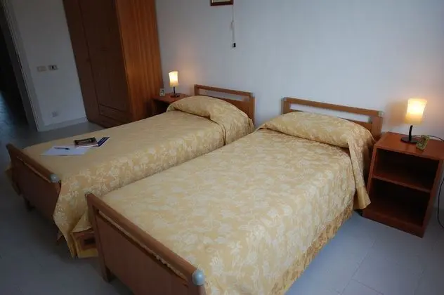 Tek Büyük veya İki Ayrı Yataklı Oda