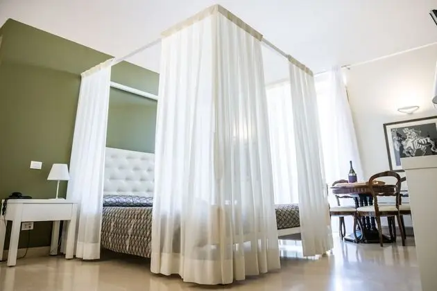 Comfort Tek Büyük Yataklı Oda