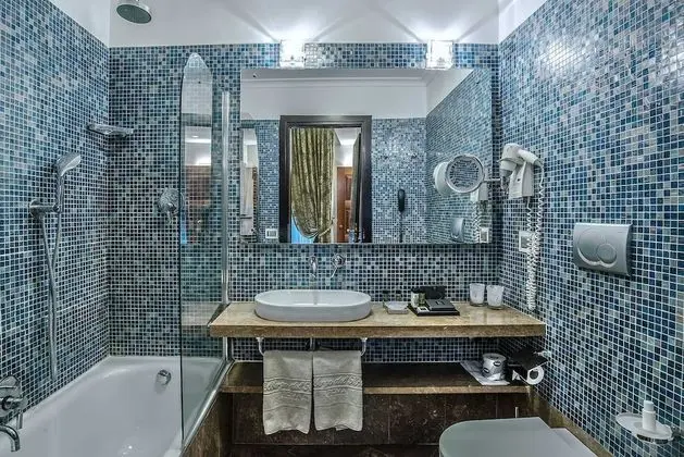 Standard Tek Büyük Yataklı Oda