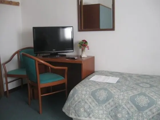 Tek Kişilik Oda, 1 Tek Kişilik Yatak, Sigara İçilmez