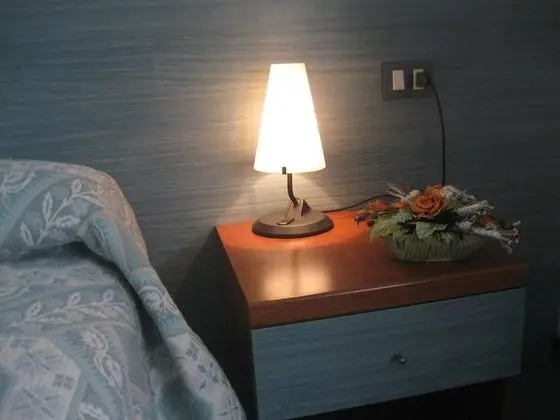 Tek Kişilik Oda, 1 Tek Kişilik Yatak, Sigara İçilmez