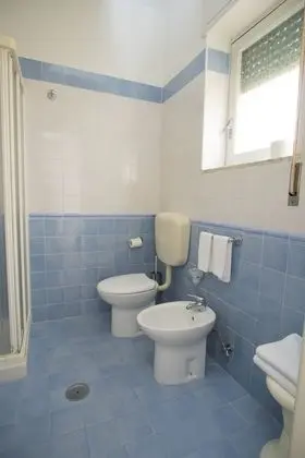 Comfort Tek Büyük veya İki Ayrı Yataklı Oda