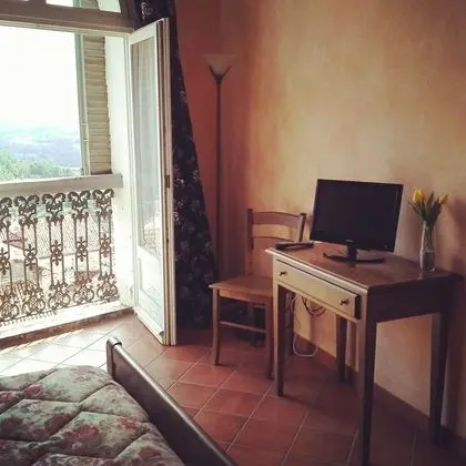 Üç Kişilik Oda