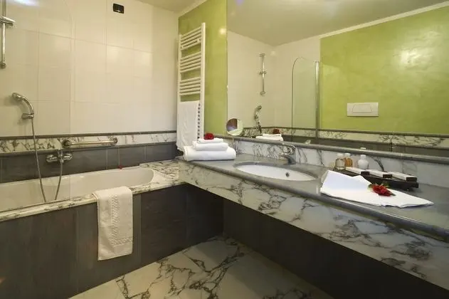 Superior Tek Büyük Yataklı Oda