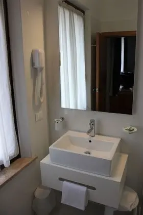 Basic Oda, 1 Çift Kişilik Yatak