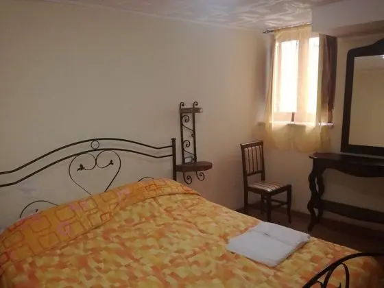 Tek Büyük Yataklı Oda