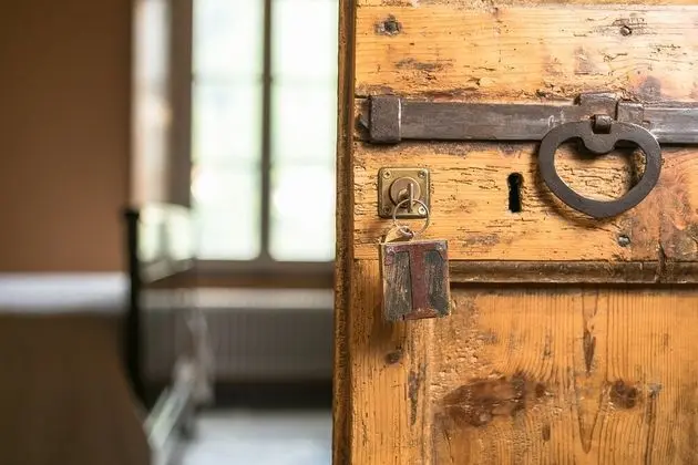 Comfort Tek Büyük Yataklı Oda