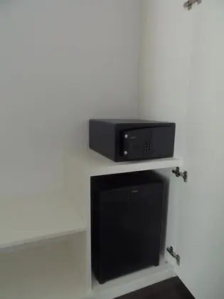 Tek Büyük Yataklı Oda (102)