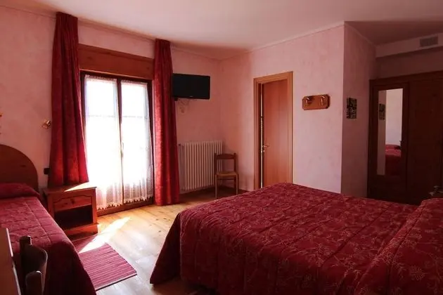 Standard Üç Kişilik Oda, Balkon, Dağ Manzaralı