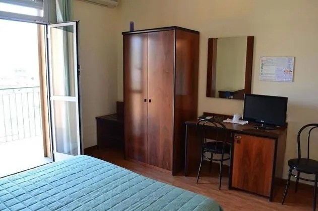 Tek Büyük veya İki Ayrı Yataklı Oda