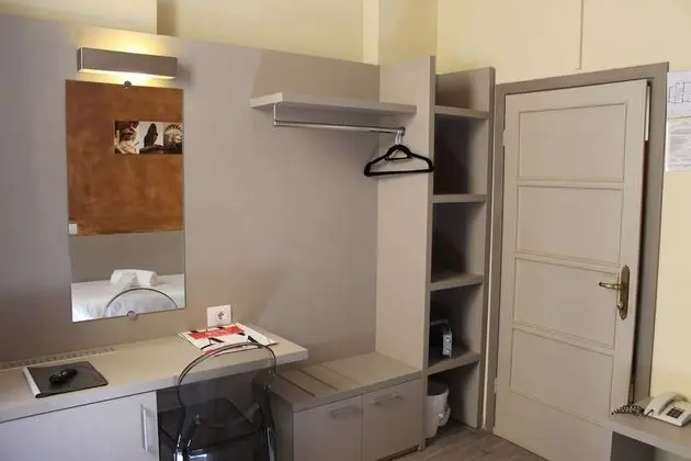 Standard Tek Büyük veya İki Ayrı Yataklı Oda