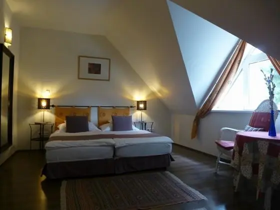 Comfort Tek Büyük veya İki Ayrı Yataklı Oda