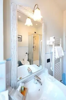 Deluxe Tek Büyük Yataklı Oda (Classic)