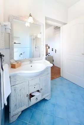 Traditional Tek Büyük Yataklı Oda (Classic)