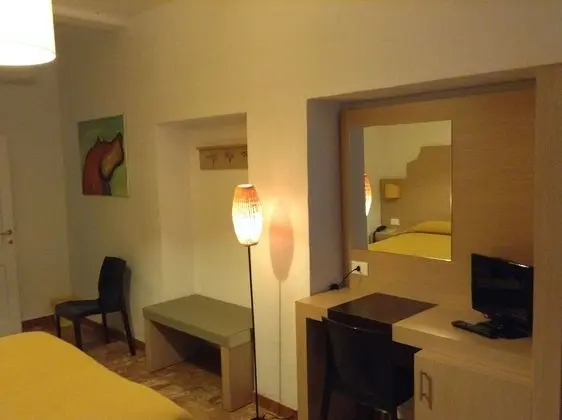 Classic Tek Büyük Yataklı Oda