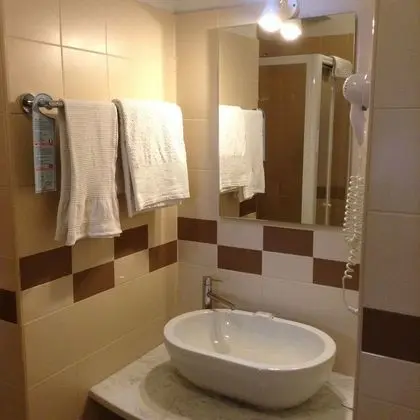 Classic Tek Büyük Yataklı Oda