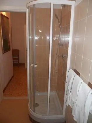 Classic Tek Büyük Yataklı Oda