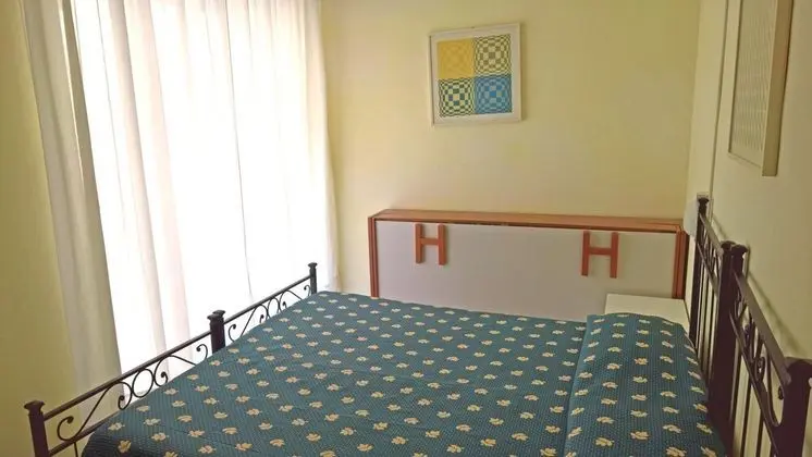 Üç Kişilik Oda