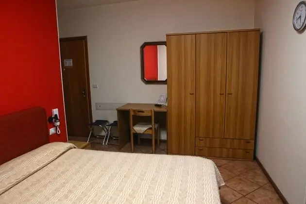 Tek Büyük Yataklı Oda, Dağ Manzaralı