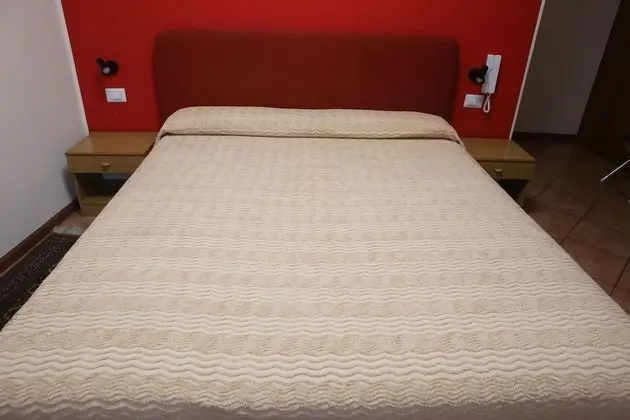 Tek Büyük Yataklı Oda, Dağ Manzaralı