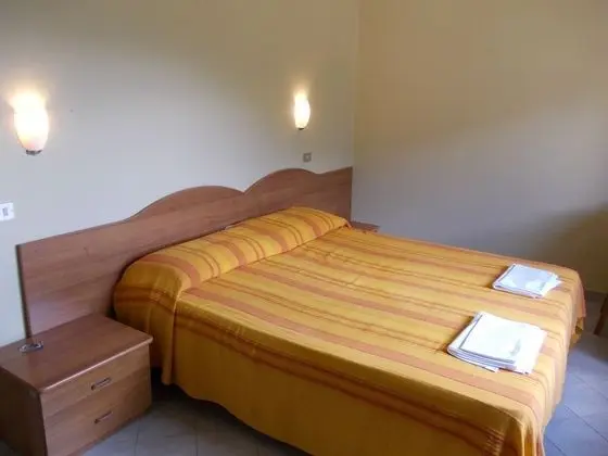 Tek Büyük Yataklı Oda