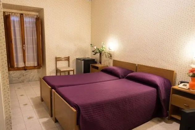 Tek Büyük veya İki Ayrı Yataklı Oda